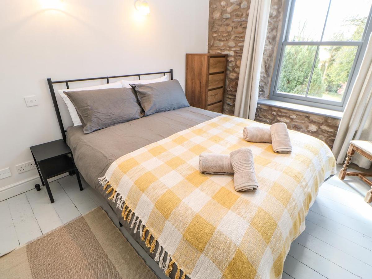 Burnt Mill Cottage Седбер Екстериор снимка